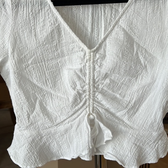 Just In White Top - Picture 4 of 7